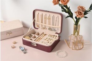 Bracelet Holder Box Square Box with a K